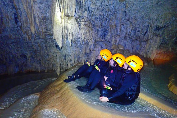 [Okinawa Miyako] Mysterious! Exploring 'Ryugu Miyagi'! Pumpkin Limestone Caving - Pumpkin Limestone Caving Experience