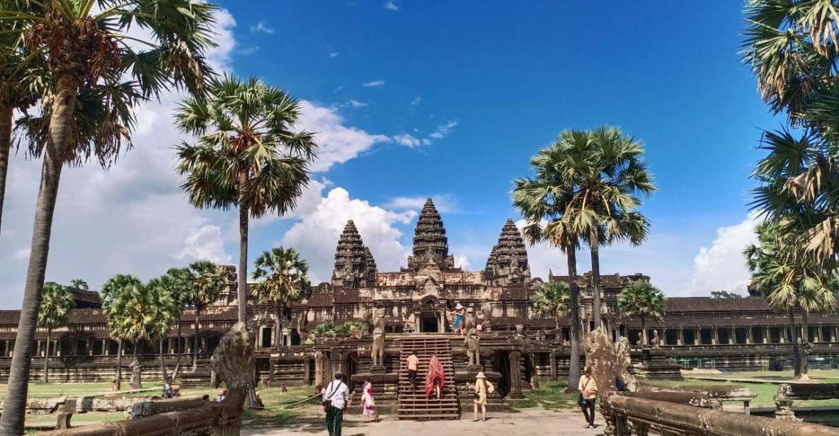 One Day Exploration to Angkor Wat, Angkor Thom & Ta Prohm - Highlights