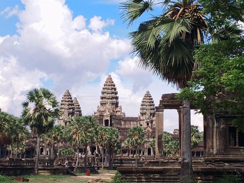 One Day Temple Tour to Angkor Wat, Angkor Thom & Taprohm - Cancellation Policy