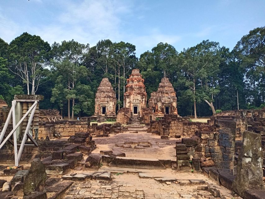 One Day Tour To Banteay Srei, Beng Mealea and Rolous Group - Itinerary Details