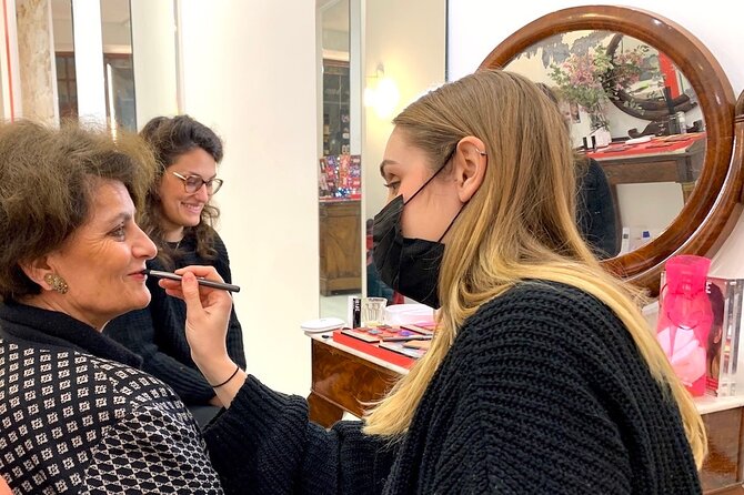 One-Hour Private Makeup Class With a Pro Makeup Artist - What to Expect During the Class