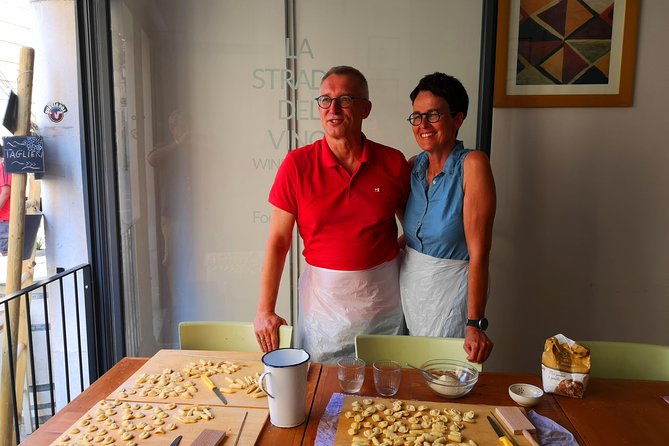 Orecchiette Cooking Class and Wine Tasting in Lecce - Traveler Reviews