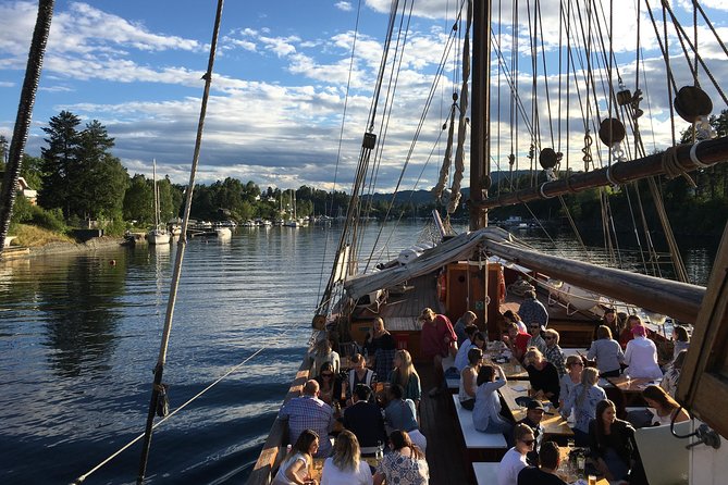 Oslo Combo Tour: Grand City Tour and Oslo Fjord Cruise - Tour Logistics