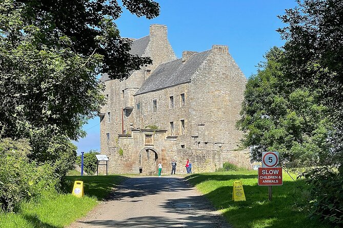 Outlander Day Tour of Lallybroch ,Versailles Small Group Tour - Cancellation Policy Details