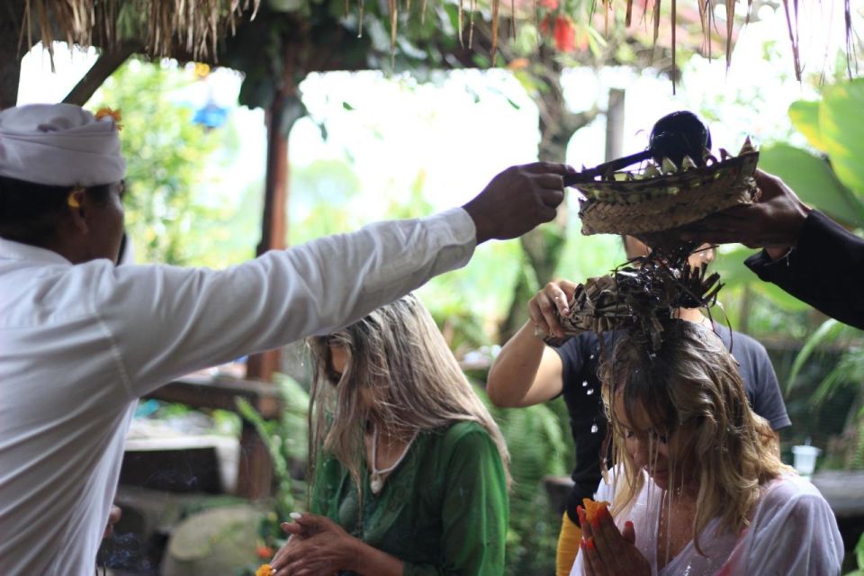 Palm Reading by Local Priest & Tour - Experience Highlights