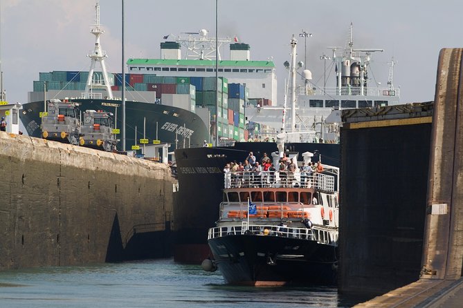 Panama Canal Partial Tour - Northbound Direction - Transportation Logistics