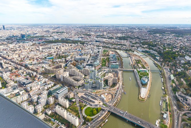 Paris and Versailles Sightseeing Helicopter Tour - Meeting Point Details