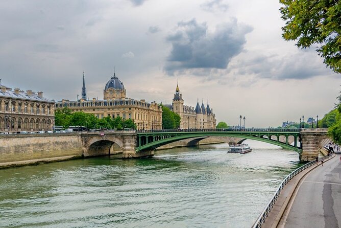 Paris: Night River Cruise On The Seine With Waffle Tasting - Booking and Cancellation Policy