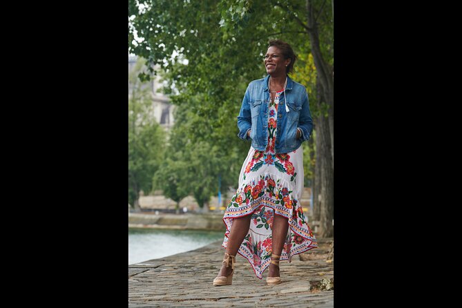 PARIS PHOTO - Joyful Stroll for a Private Professional Shoot - Meeting and Pickup