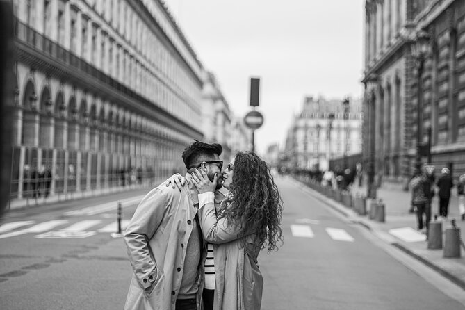 Paris Private Custom Photoshoot With Professional Photographer - Logistics and Meeting Details