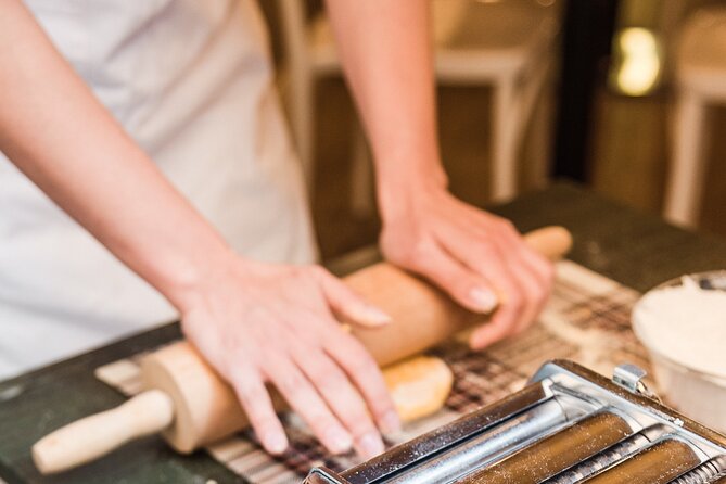 Pasta and Tiramisu Making Class at the Trevi Fountain - Reviews and Highlights