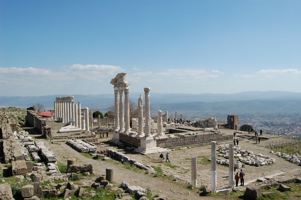 Pergamum Tour From Izmir With Private Guide & Van - Tour Highlights and Itinerary