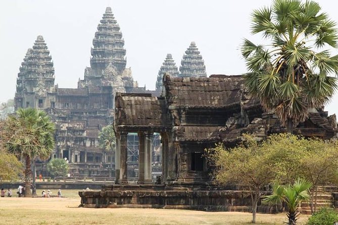 Personalised Angkor Wat Day Tour by an Air-conditioned Car - Itinerary Breakdown