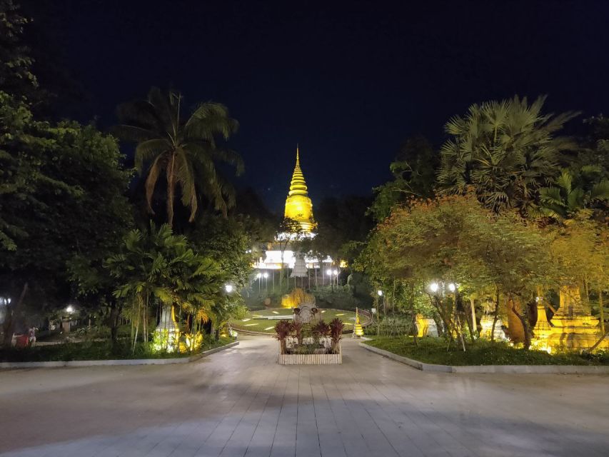 Phnom Penh Evening Cruising by Traditional Tuk-Tuk - Tour Highlights