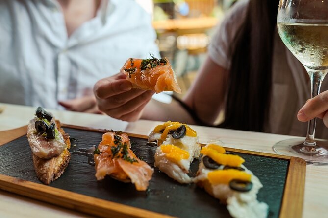 Pintxos in San Sebastian Private Gastronomic & Cultural Adventure - Meeting and Pickup Details