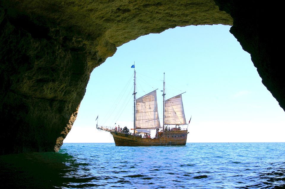 2 portimao pirate ship cave cruise Portimão: Pirate Ship Cave Cruise