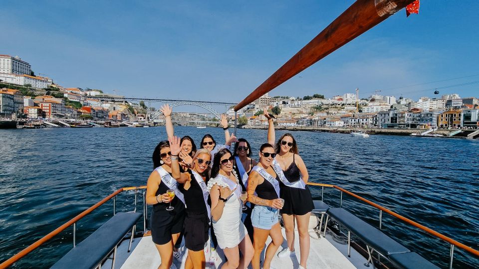 Porto: Exclusive Bachelor Party at Classic Boat Cruise 3H - Experience Details