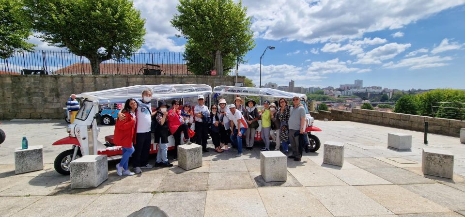 Porto: Tuktuk Tours With Wine Tasting - Wine Tasting Experience