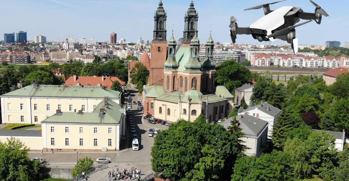 Poznań: Highlights Tour With Drone Video - Visit Golden Chapel and Architectural Styles