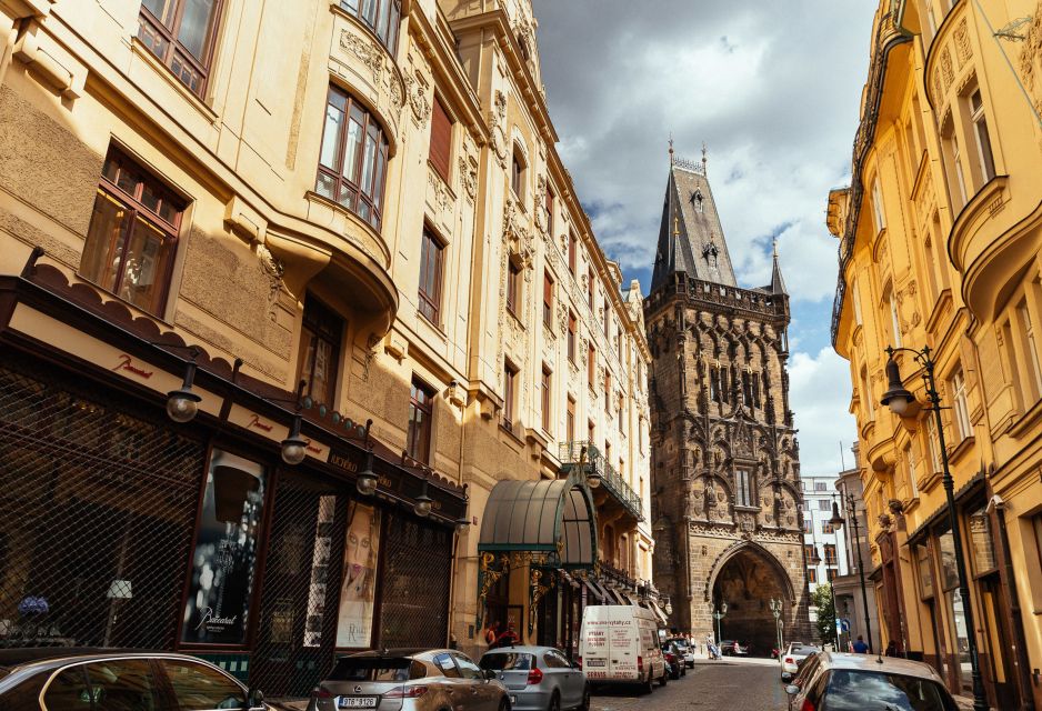 Prague: 1.5-Hour Private Kick-Start Tour With a Local - Booking Information