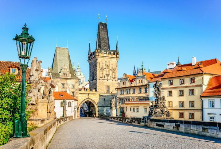 Prague: 3-Hour Beer Tour and Traditional Czech Dinner - Review Summary