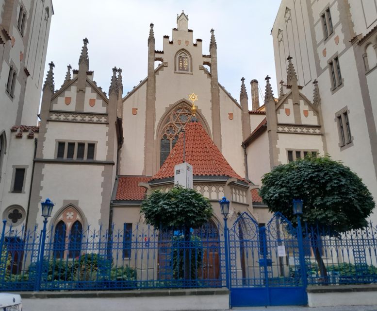 Prague: A Journey Through the History of Jewish Prague - Prominent Jewish Landmarks in Prague