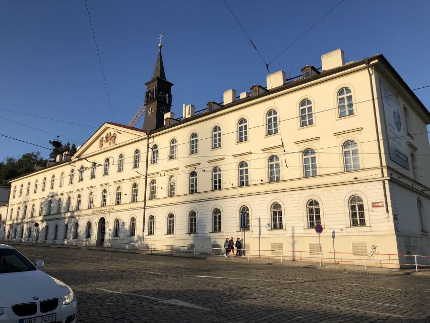 Prague Castle Self-Walking Tour & Scavenger Hunt - Experience Details