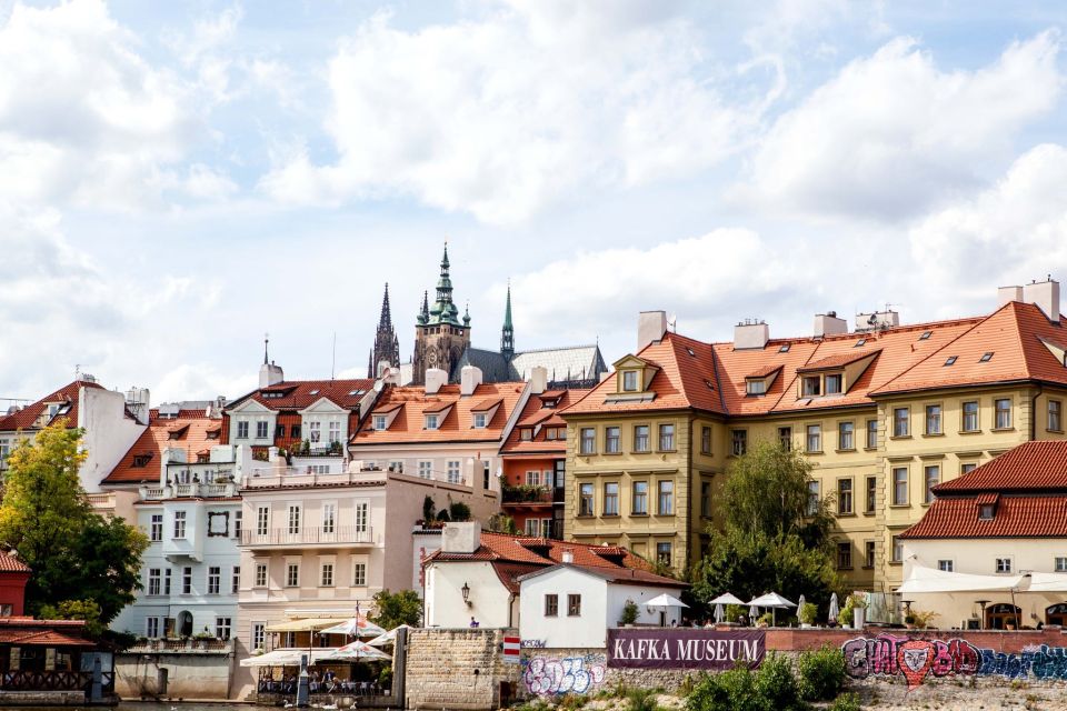 Prague: Full-Day Sightseeing Tour With Cruise and Lunch - Sightseeing Experience