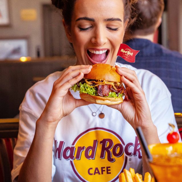 Prague: Hard Rock Cafe With Set Menu for Lunch or Dinner - Benefits of Set Menu Option