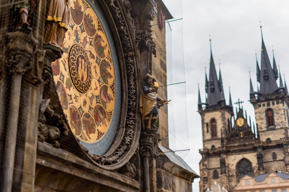 Prague: Prague Castle, Jewish Quarter, Clock Tower Admission - Experiences Included