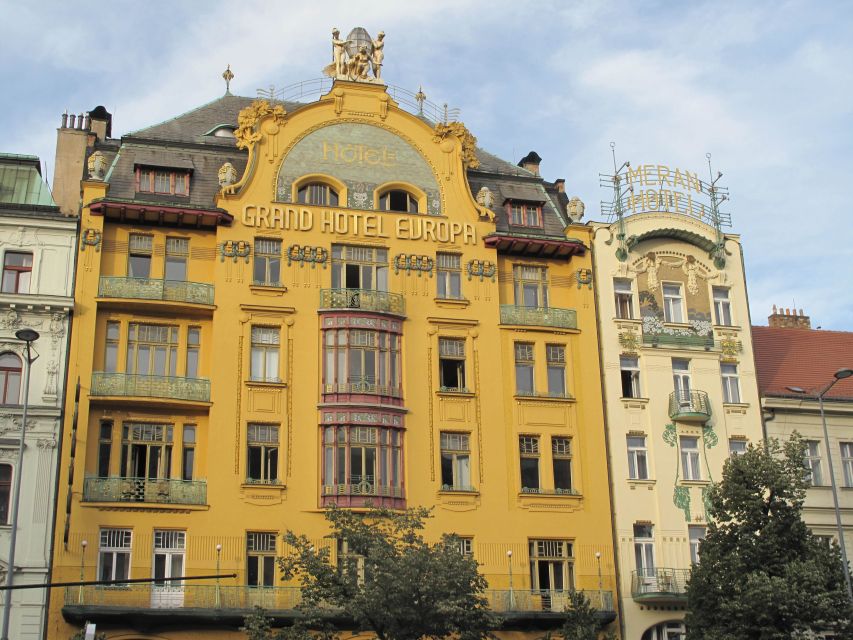 Prague: Private Cubism & Art Nouveau Walking Tour - Experience Highlights