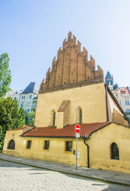 Prague: Private Tour Inside the Jewish Cemetery & Synagogues - Tour Highlights