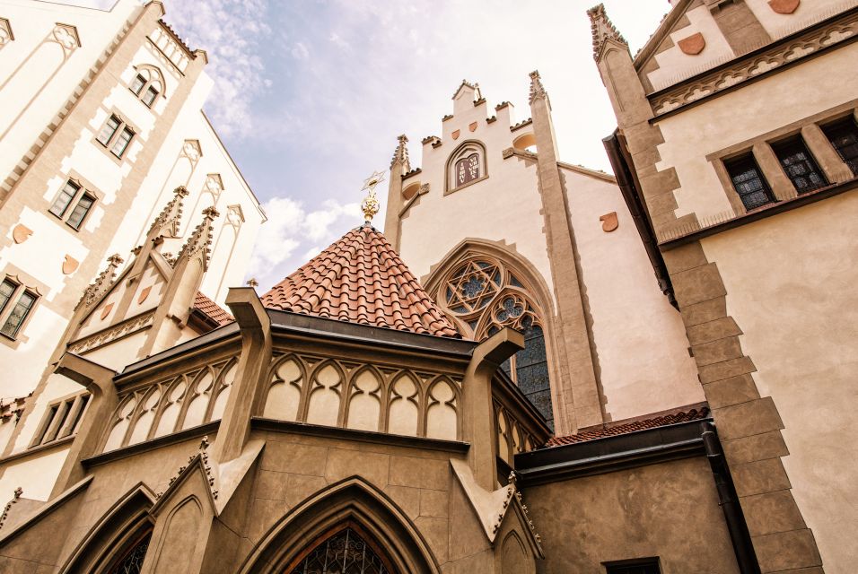 Prague: Synagogues and Jewish Quarter Private Walking Tour - Experience Highlights