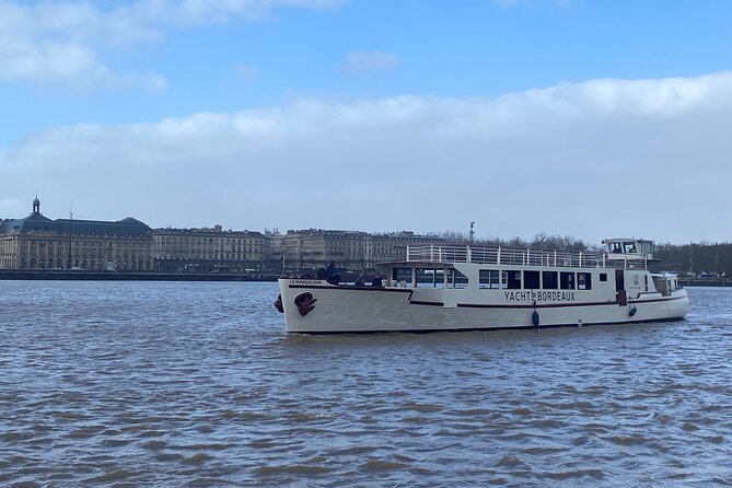 Prestige Commented Cruise Glass of Wine and Canelé in Bordeaux - Glass of Wine Tasting Along the Garonne River