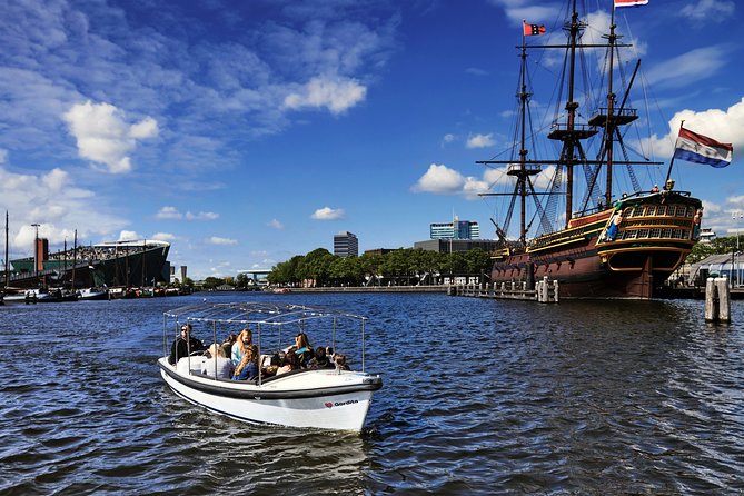 Private 1-hour Amsterdam Canal Tour - Boat Features