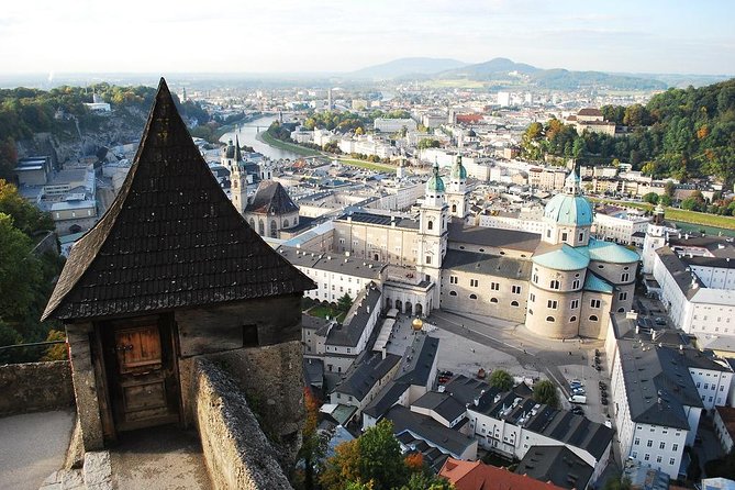 Private 2-Hour Walking Tour of Salzburg With Official Tour Guide - Booking and Communication