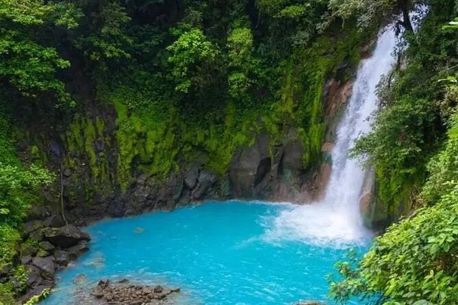 Private All-Day Rio Celeste Tubing Excursion From Tamarindo - Tour Features