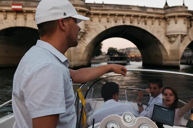 Private Boat Tour in Paris With Your Own Captain/Guide - Meeting and Pickup Details