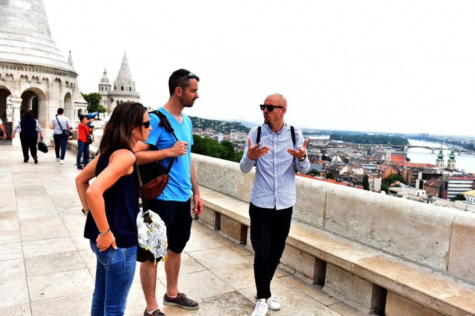 Private Buda Castle Walking Tour With Cake & Matthias Church - Important Information for Participants