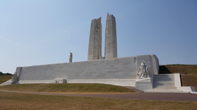 Private Canadian WW1 Vimy & Somme Battlefield Tour From Arras or Lille - Pickup Details