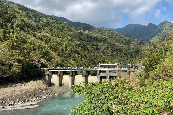 Private Forest Trail Day Tour in New Taipei - Booking Process