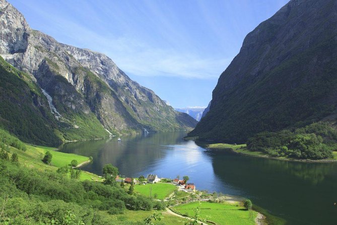 Private Full-Day Round Trip From Oslo to Sognefjord via Flåm Railway - Traveler Feedback and Reviews