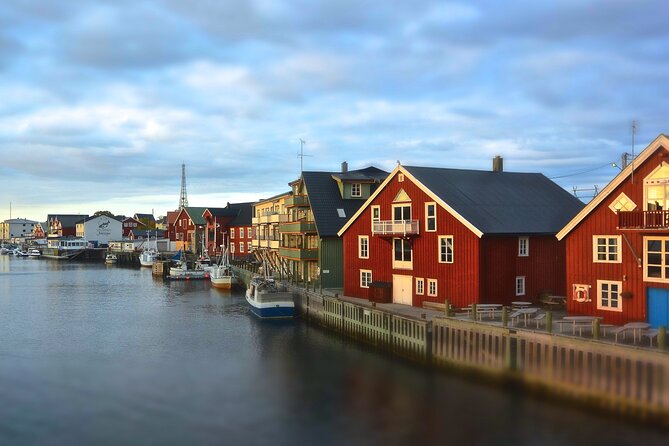 Private Full Day Sightseeing Tour From Svolvær to Å - Guides Expertise