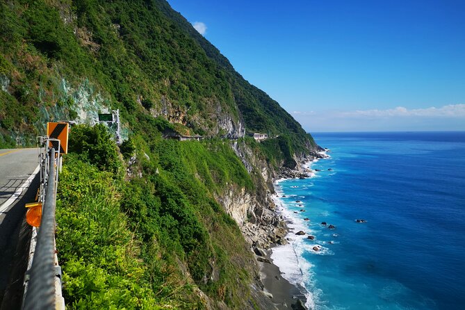 Private Full Day Tour in Taroko Gorge With Pick up - Meeting and Pickup Options