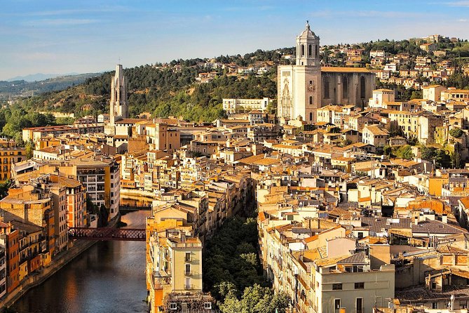 Private Girona and Costa Brava Tour With Hotel Pick-Up From Barcelona - Itinerary Highlights