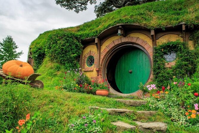 (Private) Hobbiton Movie Set Tour From Auckland - Tour Provider: Viator