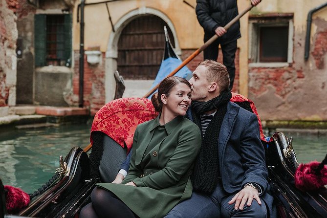 Private Photo Shoot in Venice With Gondola Ride - Booking Information