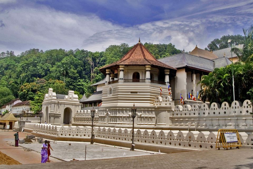 Private Pinnawala & Kandy Day Tour From Negombo - Booking Information and Policies