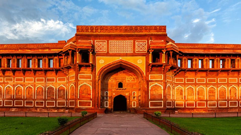 Private Taj Mahal Day Tour From Delhi by Express Train - Transportation Details