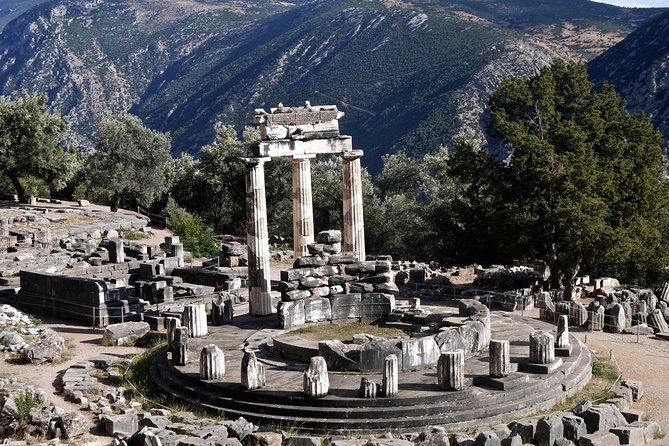 Private Tour in Delphi, Monastery of Hosios Loukas & Arachova - UNESCO-listed Sites